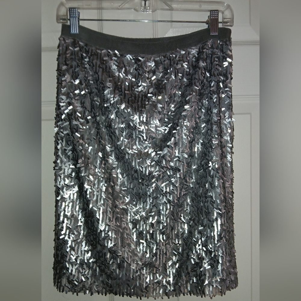 Worth Metallic Silver Sequin Pencil Skirt Only Worn Twice